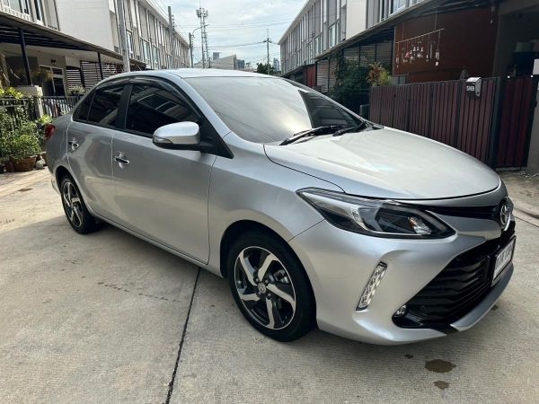 ขายรถยนต์ขับมือเดียว TOYOTA Vios 1.5 High ตัวท็อป ปี 2019